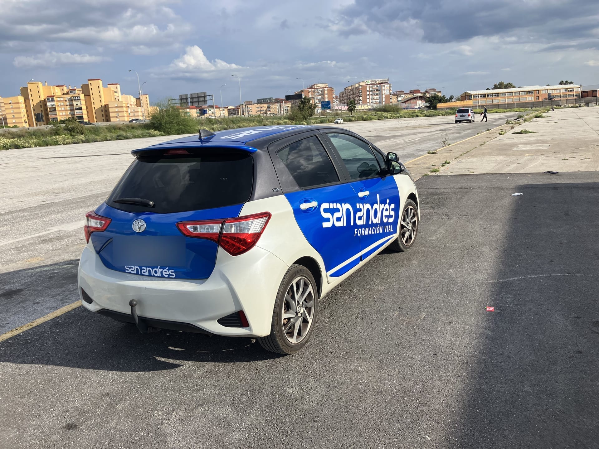 Turismos comerciales — Flota San Andrés, rotulación de flota en Málaga — Hangar Wraps (detalle 2)
