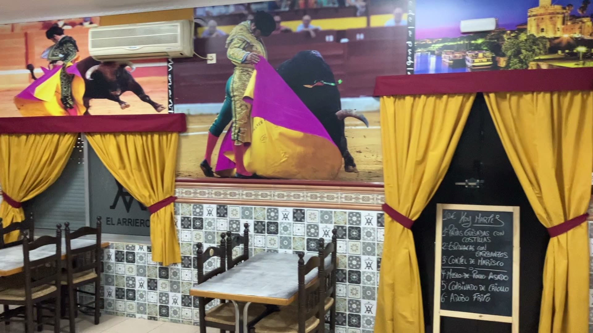 Venta El Arriero, rotulación de local en Málaga — Hangar Wraps (detalle 6)