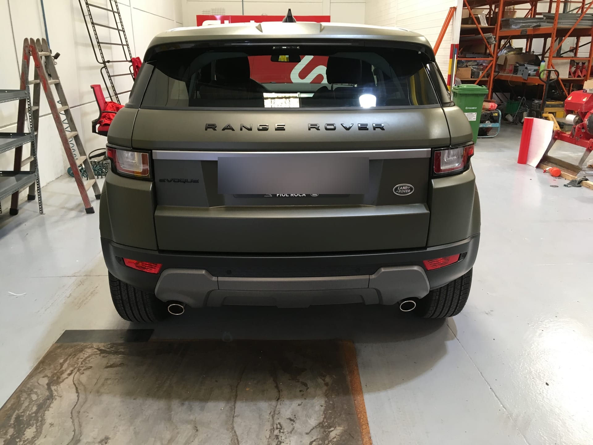 Range Rover — Range Rover Wrap, vinilado de vehículo en Málaga — Hangar Wraps (detalle 2)